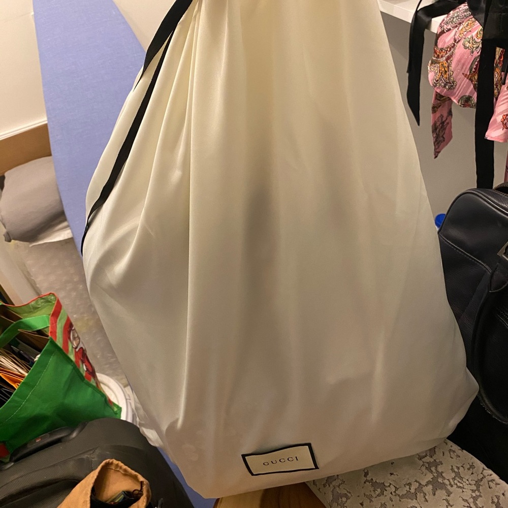 Gucci Blooms Backpack GG Supreme Blue - Picture 3 of 4